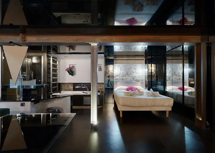 257 Suite Pouchet - Superbe Appartement A Paris