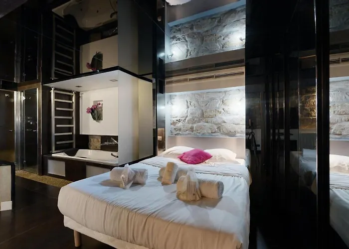 257 Suite Pouchet - Superbe Appartement A Paris